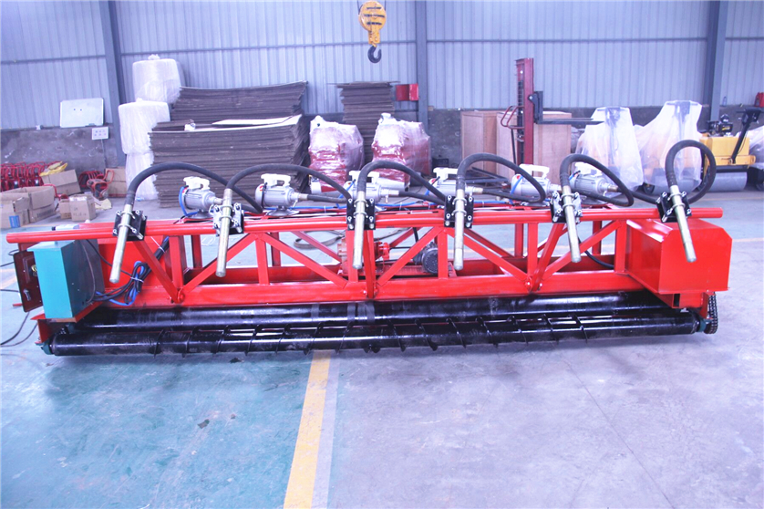  三輥路面攤鋪機(jī)有那些型號(hào)，多少錢(qián)一臺(tái)？      