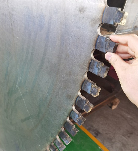 豫工液壓巖石鋸