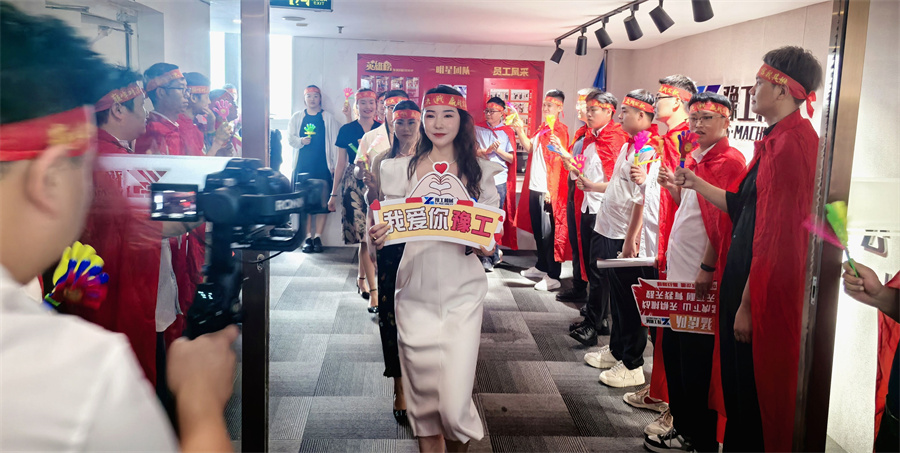 9FA1D5FD5370978D48CE09D14975B43E