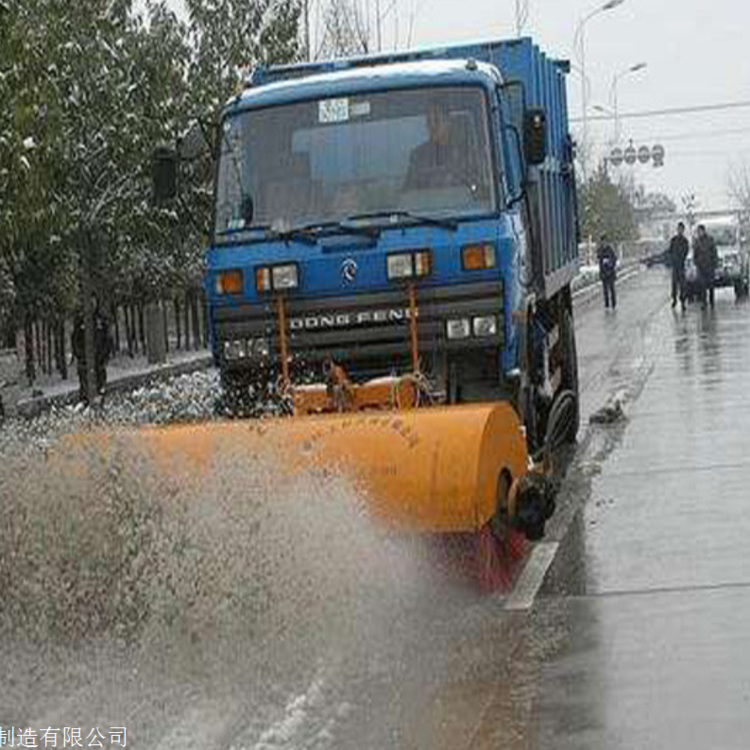 除雪滾刷的工作原理是什么？